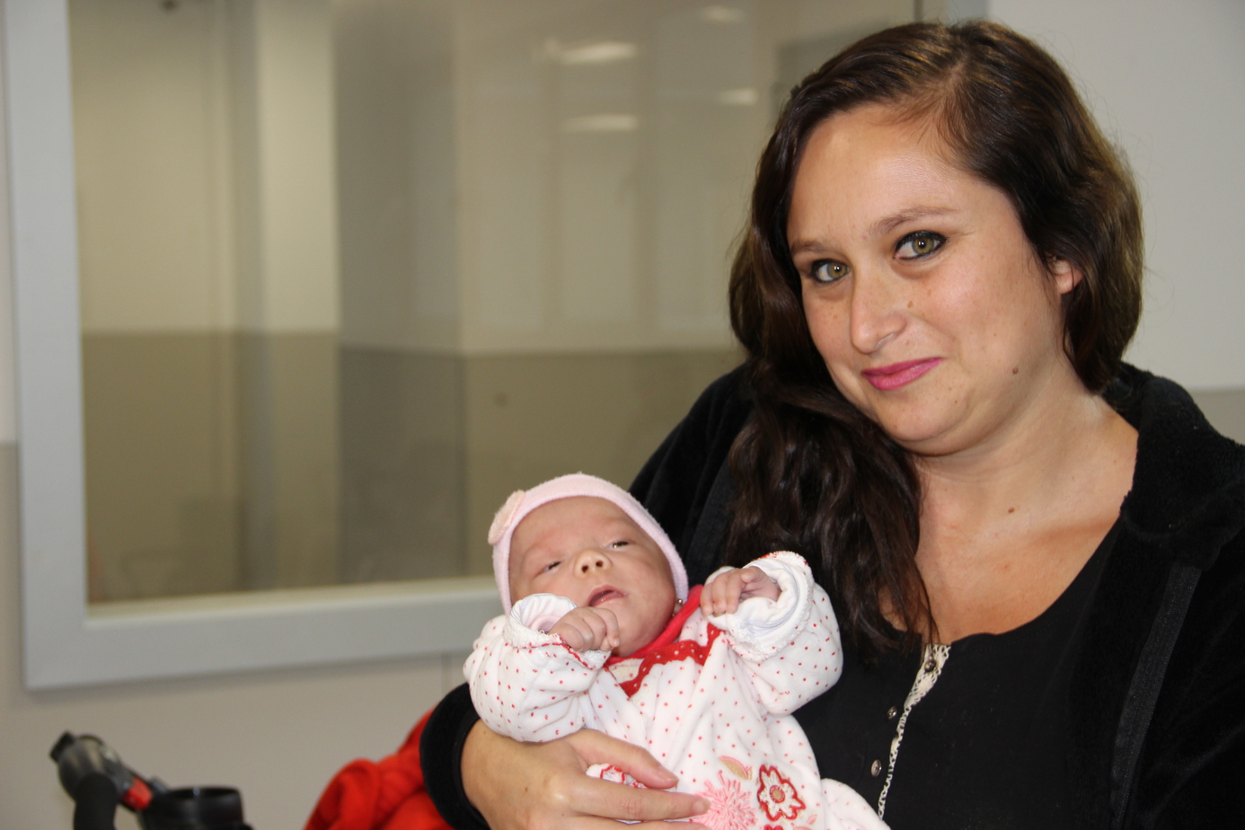 En el Hospital de Antofagasta: Dan de alta a «Julia»,  la bebé más pequeña en Chile