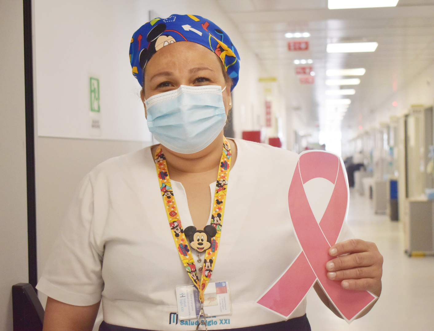 Salud Siglo XXI conmemora el mes del cáncer de mama con sus funcionarios (as)